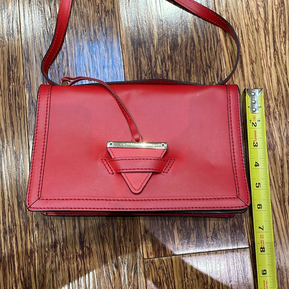 Camelia Roma red genuine Italian leather crossbody bag - Picture 12 of 13